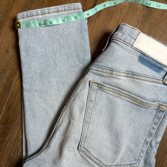 Re/Done High Rise Jeans Women’s 26 Long Light Blue Wash Slim Straight - Picture 3 of 11